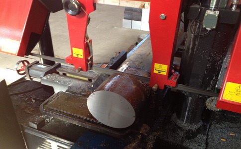 会东卧式带锯床加工时出现明显振荡如何排查？